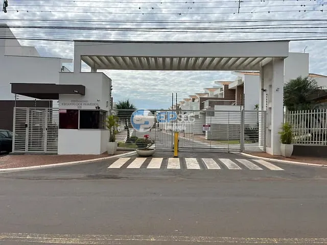 Sobrado com 143m² 3 quartos e 2 banheiros, à venda ou para alugar, no bairro Jardim Pioneiros em Londrina