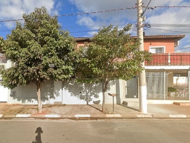 Sobrado 3 quartos e 2 banheiros, à venda, no bairro Loteamento Modena em Tatuí