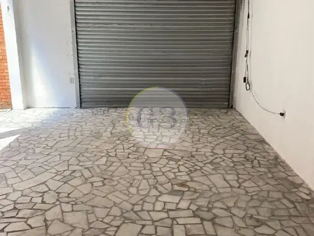Sobrado 4 quartos e 3 banheiros, para alugar, no bairro Centro em Pelotas