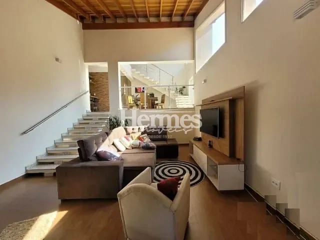 Sobrado com 505m² 4 quartos e 4 banheiros, à venda, no bairro Jardim Fortaleza em Paulínia