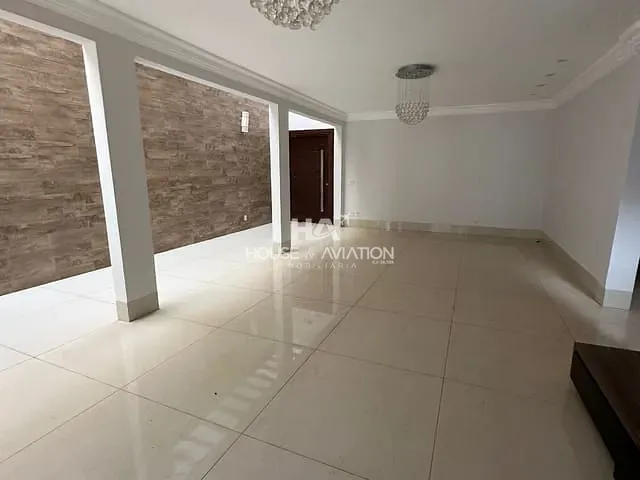 Sobrado com 500m² 3 quartos e 4 banheiros, à venda, no bairro Setor Jaó em Goiânia