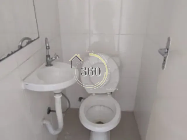 Casa com 180m² 3 quartos e 3 banheiros, para alugar, no bairro Chácara Seis de Outubro em São Paulo