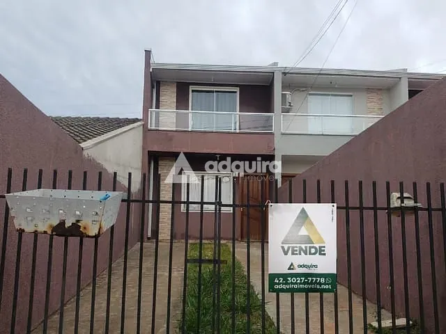 Sobrado com 100m² 2 quartos e 2 banheiros, à venda, no bairro Cará-cará em Ponta Grossa