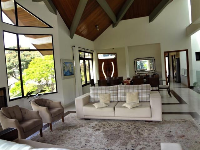 Foto do Sobrado - Sobrado com 3 dormitórios à venda, 500 m² por R$ 1.800.000,00 - Canaã - Jambeiro/SP | INDEPENDENCE NEGOCIOS IMOBILIARIOS LTDA