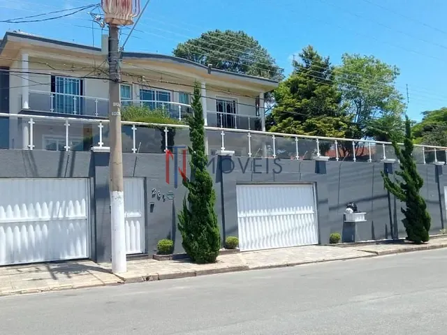 Sobrado com 1000m², à venda, no bairro Vila Santista em Atibaia