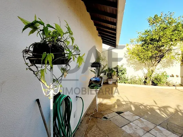 Sobrado com 350m² 4 quartos e 3 banheiros, à venda, no bairro Jardim Primavera em Jaguariúna