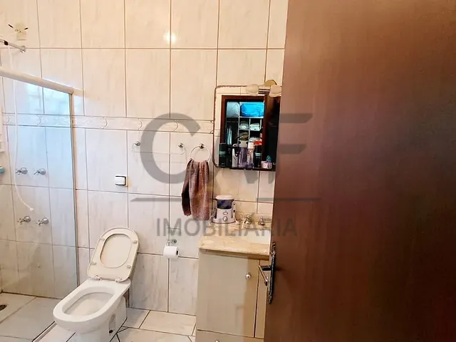 Sobrado com 350m² 4 quartos e 3 banheiros, à venda, no bairro Jardim Primavera em Jaguariúna