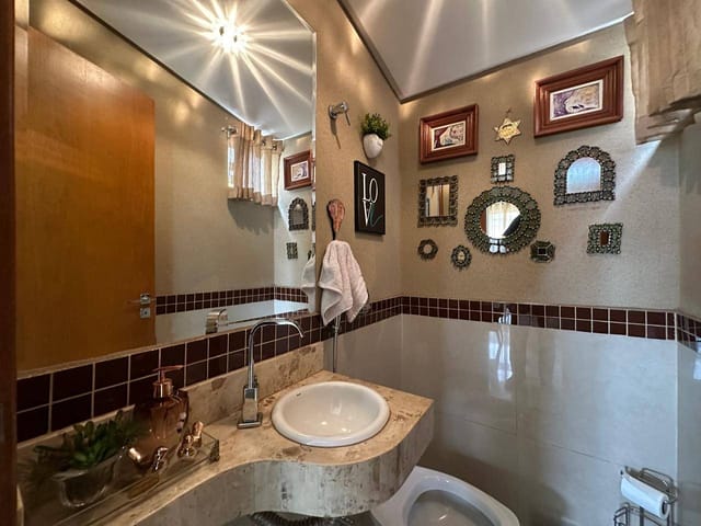 Sobrado com 434m² 3 quartos e 4 banheiros, à venda, no bairro Cidade Vera Cruz em Aparecida de Goiânia