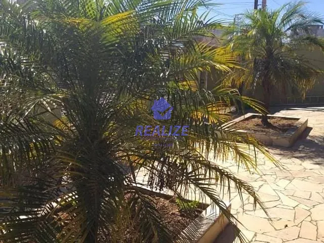 Sobrado com 1000m² 4 quartos e 4 banheiros, à venda, no bairro Centro em Botucatu