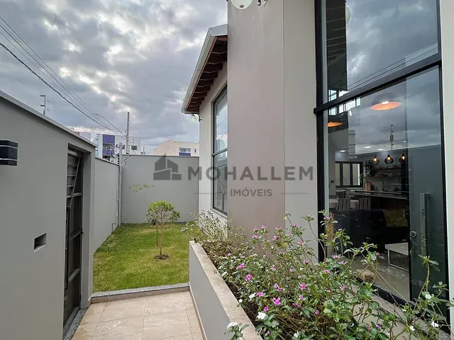 Casa 4 quartos e 1 banheiro, à venda, no bairro Loteamento Parque Portugal em Itajubá