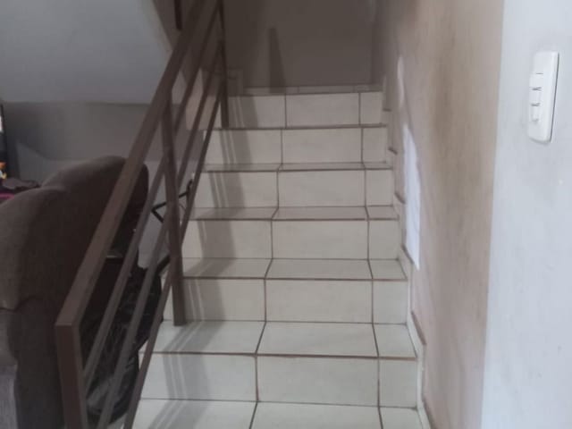 Sobrado com 130m² 2 quartos e 2 banheiros, à venda, no bairro Jardim Santo Antonio em Cambé