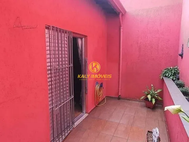 Sobrado com 300m² 3 quartos e 2 banheiros, à venda, no bairro Parque João Ramalho em Santo André