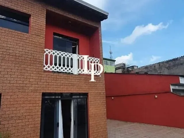 Sobrado com 300m² 3 quartos e 2 banheiros, à venda, no bairro Parque João Ramalho em Santo André