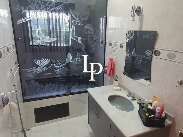 Sobrado com 300m² 3 quartos e 2 banheiros, à venda, no bairro Parque João Ramalho em Santo André