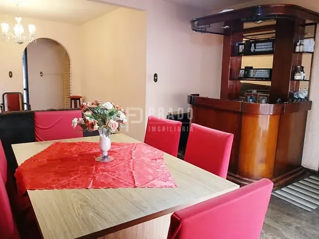Sobrado com 294m² 3 quartos e 4 banheiros, à venda, no bairro Três Vendas em Pelotas
