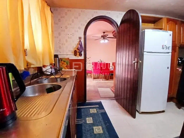 Sobrado com 294m² 3 quartos e 4 banheiros, à venda, no bairro Três Vendas em Pelotas