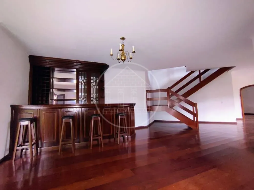 Sobrado, 5 quartos, 500 m² - Foto 1