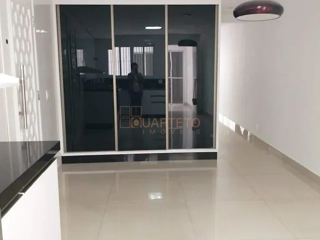 Sobrado 3 quartos e 3 banheiros, à venda, no bairro Vila Pita em São Paulo