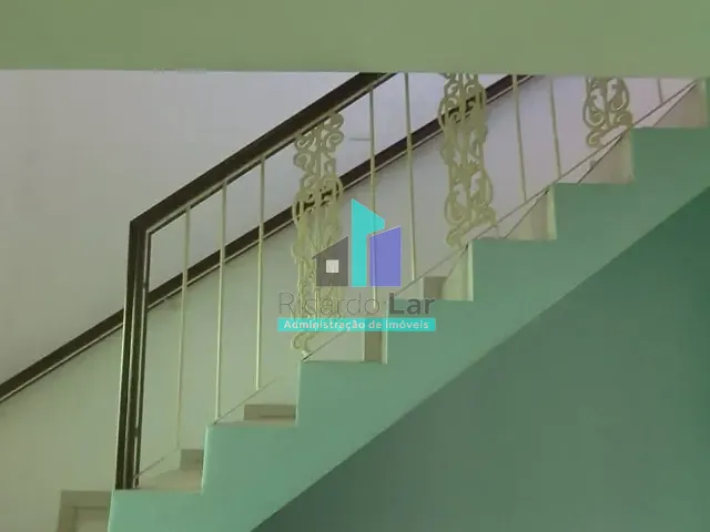 Sobrado com 139m² 4 quartos e 3 banheiros, à venda, no bairro Jardim D'Abril em Osasco