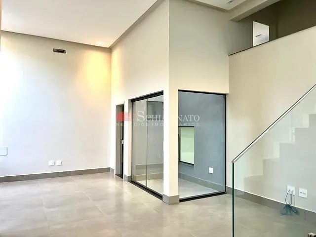 Sobrado 3 quartos e 2 banheiros, à venda, no bairro Ondas de Piracicaba em Piracicaba