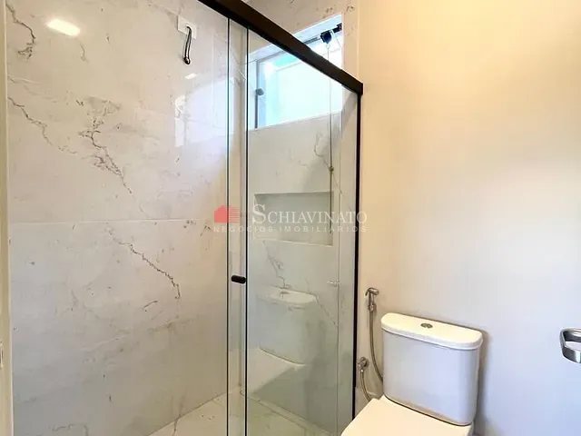 Sobrado 3 quartos e 2 banheiros, à venda, no bairro Ondas de Piracicaba em Piracicaba