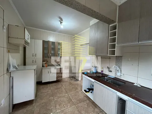 Sobrado com 172m² 3 quartos e 2 banheiros, para alugar, no bairro Vila Flores em Bauru