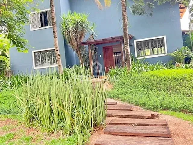 Sobrado com 1466m² 4 quartos e 6 banheiros, à venda, no bairro Residencial Aldeia do Vale em Goiânia