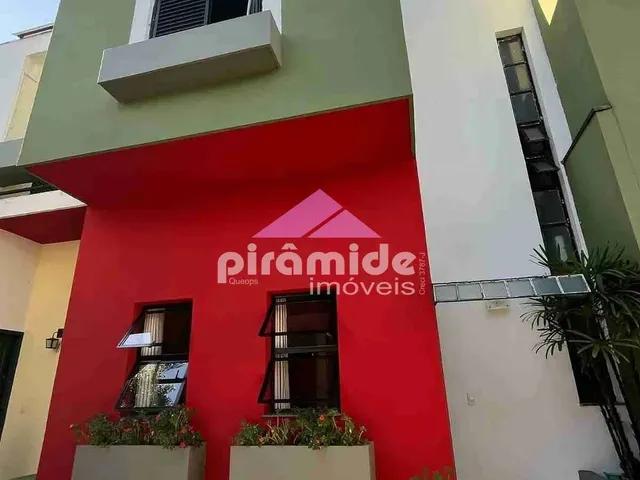 Sobrado com 100m² 3 quartos e 2 banheiros, à venda, no bairro Bosque dos Eucaliptos em São José Dos Campos