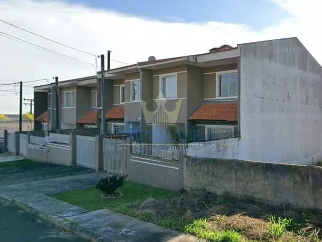 Sobrado 3 quartos e 2 banheiros, à venda, no bairro Jardim Carvalho em Ponta Grossa