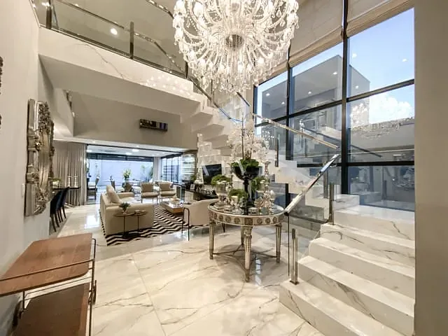 Sobrado com 371m² 4 quartos e 6 banheiros, à venda ou para alugar, no bairro Alphaville II em Londrina