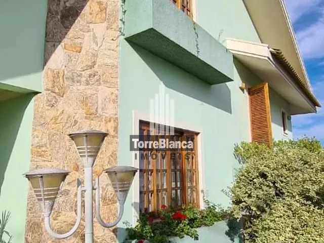Sobrado com 561m² 4 quartos e 5 banheiros, à venda, no bairro Jardim Carvalho em Ponta Grossa