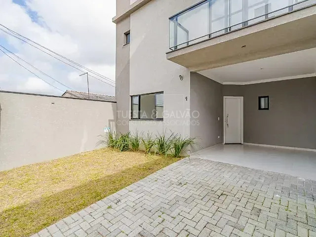 Sobrado com 173m² 4 quartos e 4 banheiros, à venda, no bairro Boneca do Iguaçu em São José Dos Pinhais
