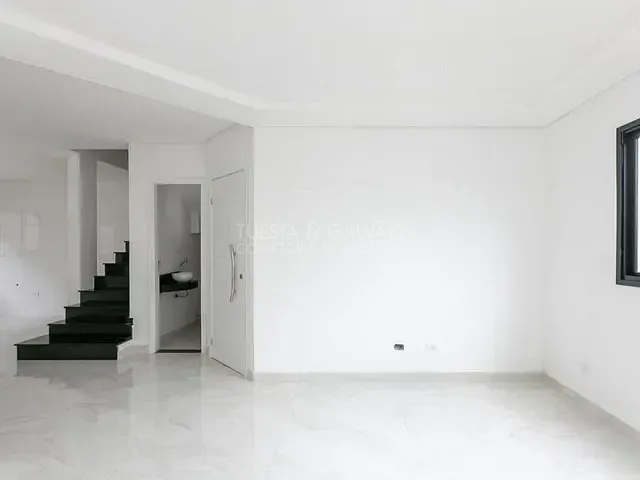 Sobrado com 173m² 4 quartos e 4 banheiros, à venda, no bairro Boneca do Iguaçu em São José Dos Pinhais