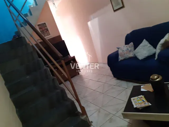 Sobrado com 125m² 3 quartos e 2 banheiros, à venda, no bairro Jardim Sandra Maria em Taubaté