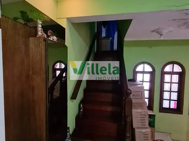 Sobrado 4 quartos e 1 banheiro, à venda, no bairro Jardim Luciana em Itaquaquecetuba