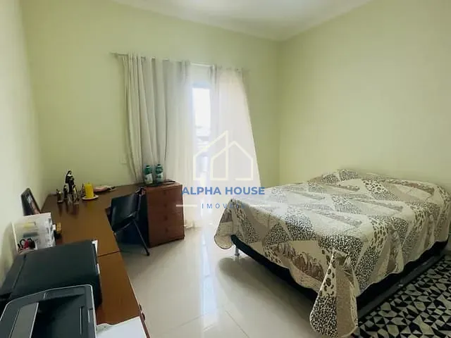 Sobrado com 175m² 3 quartos e 1 banheiro, à venda, no bairro Residencial Maricá em Pindamonhangaba