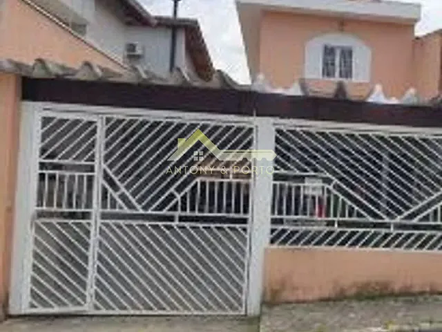 Sobrado 8 quartos e 3 banheiros, à venda, no bairro Vila Augusta em Guarulhos