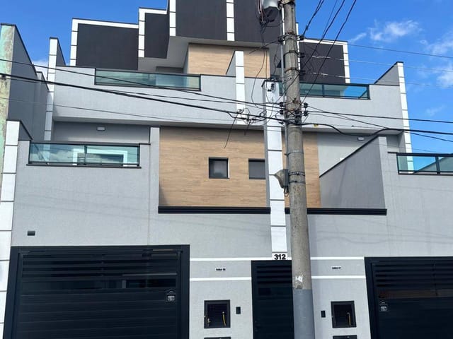 Sobrado 2 quartos e 4 banheiros, à venda, no bairro Parque Erasmo Assunção em Santo André