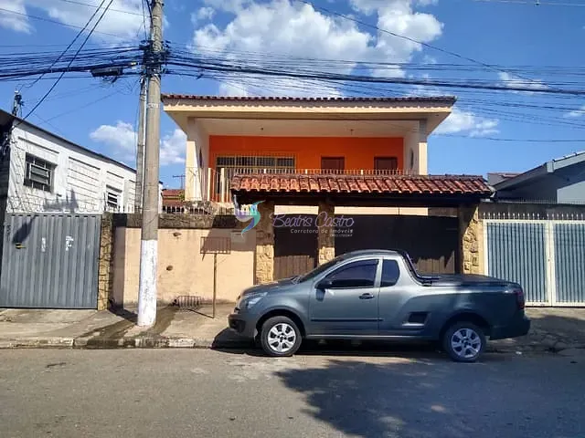 Sobrado com 360m² 4 quartos e 3 banheiros, à venda, no bairro Jardim das Cerejeiras em Atibaia