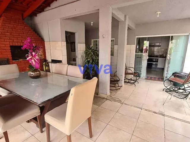 Sobrado com 300m² 3 quartos e 3 banheiros, à venda, no bairro Cidade Vera Cruz em Aparecida de Goiânia