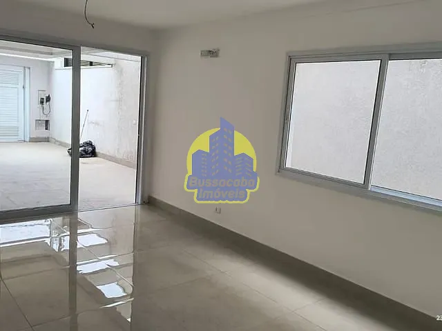 Sobrado com 150m², à venda, no bairro Umuarama em Osasco