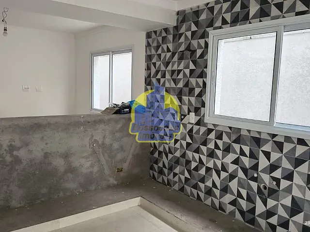 Sobrado com 150m², à venda, no bairro Umuarama em Osasco