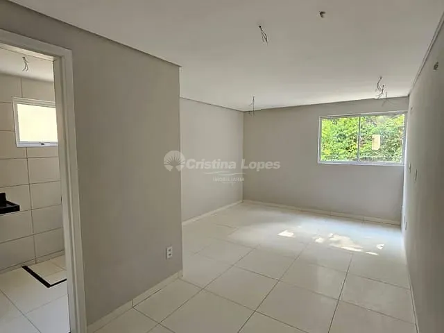 Sobrado 3 quartos e 3 banheiros, à venda, no bairro Morros em Teresina