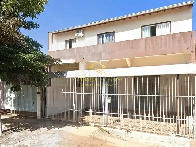 Sobrado com 298m² 3 quartos e 3 banheiros, à venda, no bairro Jardim Sérgio Antônio em Londrina