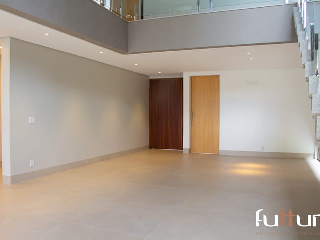 Sobrado com 406m² 4 quartos e 6 banheiros, à venda, no bairro Residencial Portal do Sol Green em Goiânia