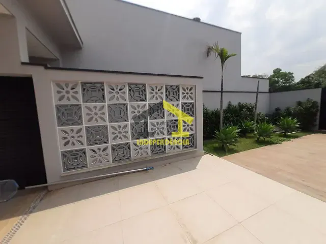 Sobrado com 300m², à venda, no bairro Parque do Varvito em Itu