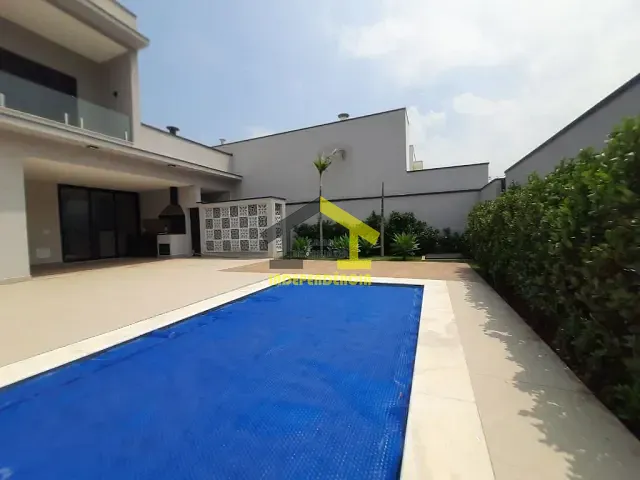 Sobrado com 300m², à venda, no bairro Parque do Varvito em Itu