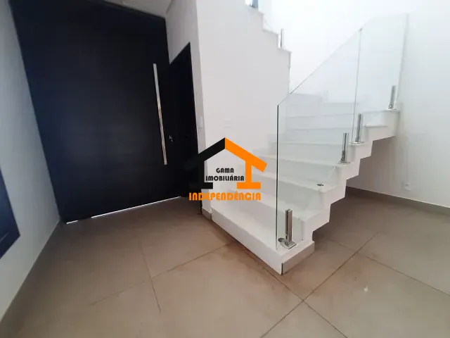 Sobrado com 300m² 3 quartos e 4 banheiros, à venda, no bairro Parque do Varvito em Itu
