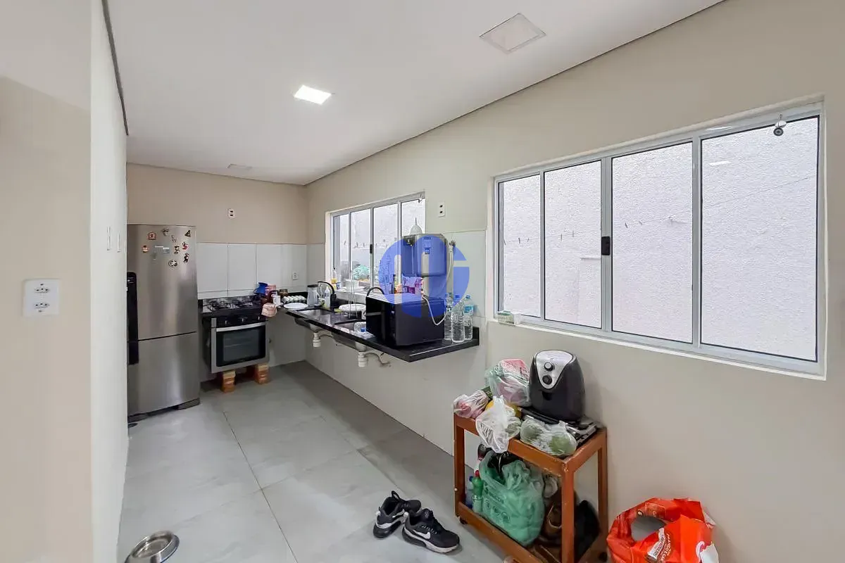 Sobrado, 3 quartos, 245 m² - Foto 2