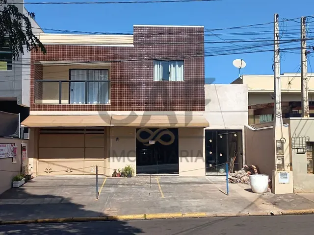 Sobrado com 280m² 3 quartos e 2 banheiros, à venda, no bairro Centro em Santo Antônio de Posse